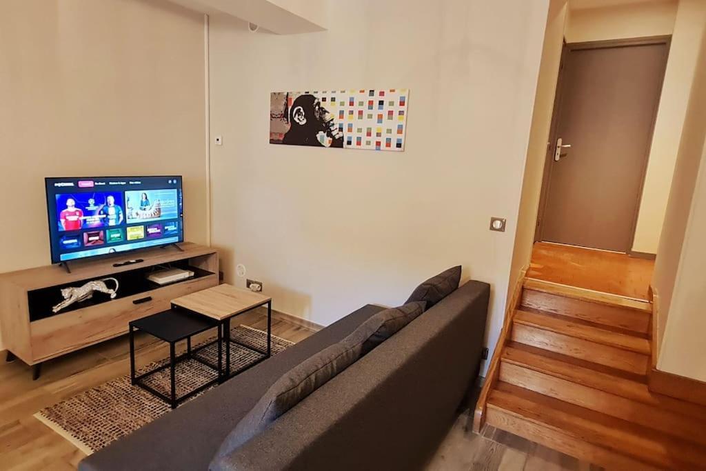 Le 56 Faubourg - Proche Centre - Parking Gratuit Appartement Beaune  Buitenkant foto