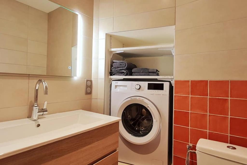 Le 56 Faubourg - Proche Centre - Parking Gratuit Appartement Beaune  Buitenkant foto